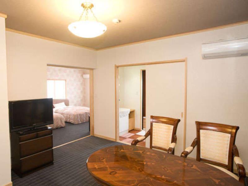 Yurakuan Miyazaki Hotel Exterior foto